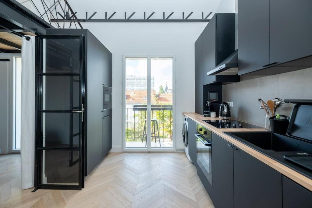 لا روشيل Superbe Appartement Facon Loft A 2 Pas Du Centre ! المظهر الخارجي الصورة
